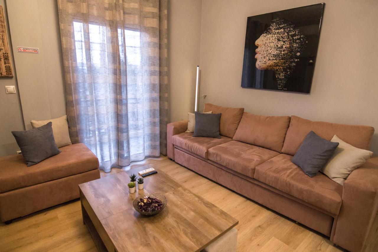 Luxury Suite 10' From The Center Athens Exterior photo