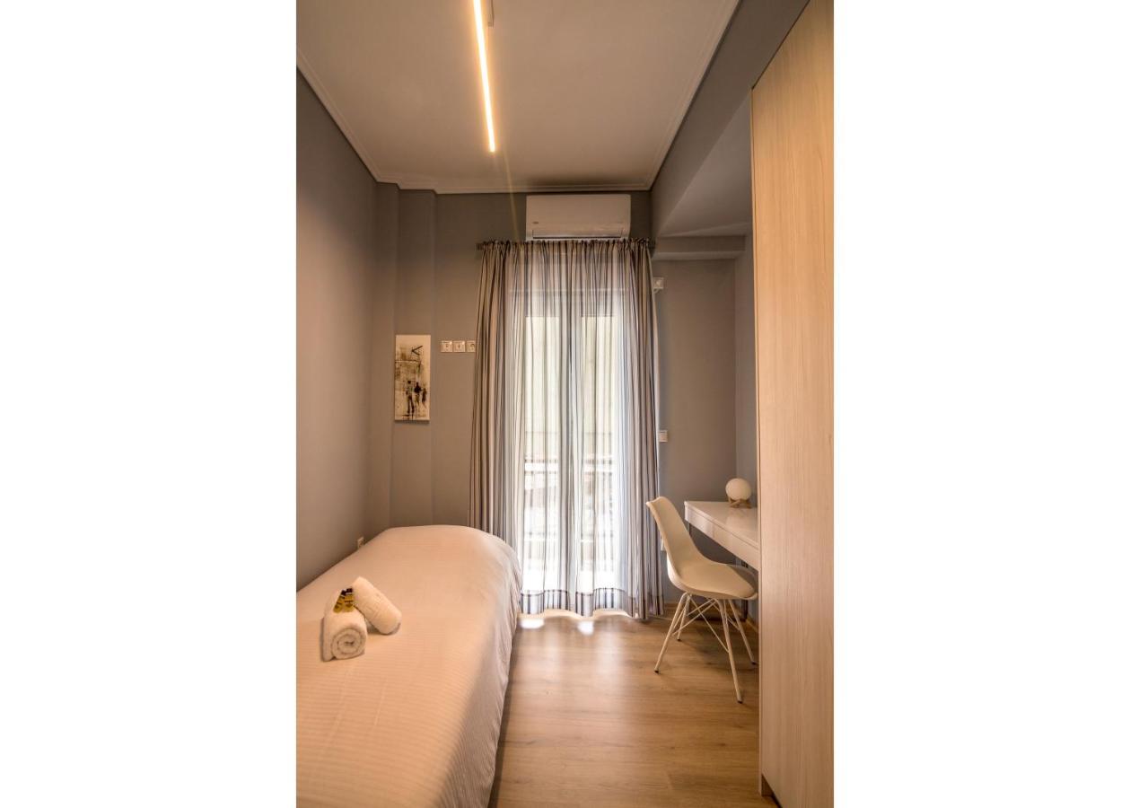 Luxury Suite 10' From The Center Athens Exterior photo
